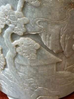 A Chinese spinach jade brush pot with relief design, 18th C. — 照片 7
