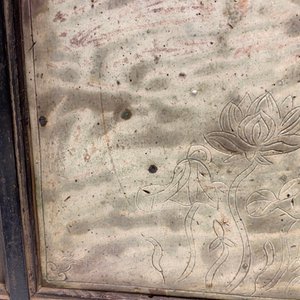 A Chinese square fahua 'Immortals' plaque mounted in a wooden table screen, Ming — 照片 32