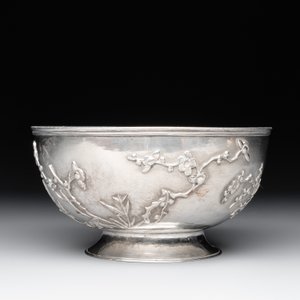 A Chinese sterling silver 'Three Friends of Winter' bowl, 20th C. — foto 5