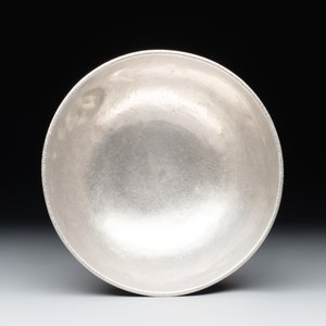 A Chinese sterling silver 'Three Friends of Winter' bowl, 20th C. — foto 6