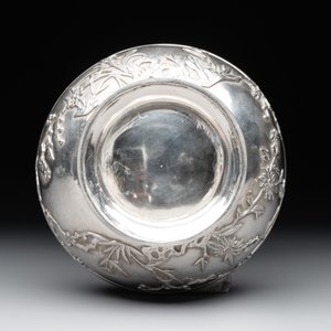 A Chinese sterling silver 'Three Friends of Winter' bowl, 20th C. — foto 7