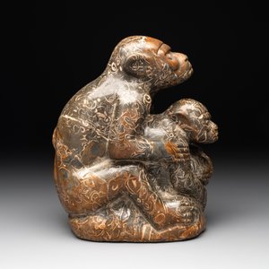 A Chinese stone group of two monkeys, 20th C. — foto 3