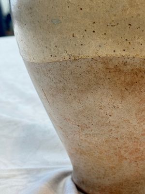 A Chinese straw-glazed pottery amphora with double dragon-shaped handles, Tang — foto 18