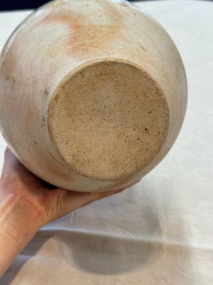 A Chinese straw-glazed pottery amphora with double dragon-shaped handles, Tang — foto 20
