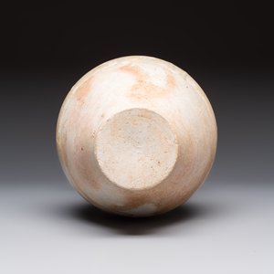 A Chinese straw-glazed pottery amphora with double dragon-shaped handles, Tang — foto 7