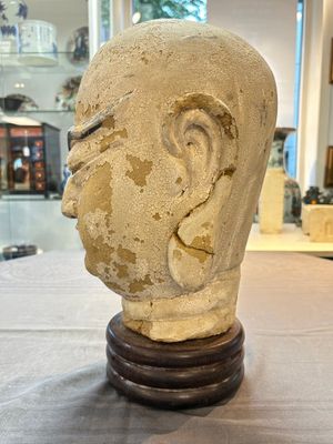 A Chinese stucco head of a Luohan, Qing — 照片 2