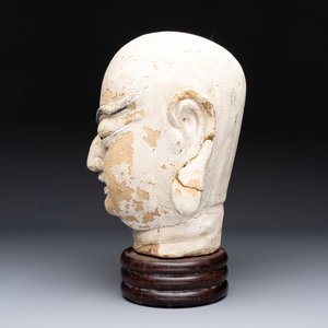 A Chinese stucco head of a Luohan, Qing — 照片 2