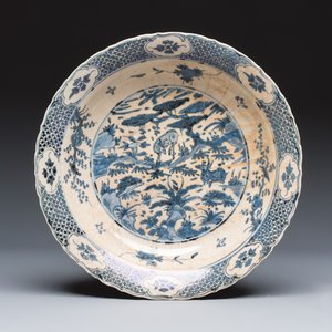A Chinese Swatow blue and white 'Deer' dish — 照片 1