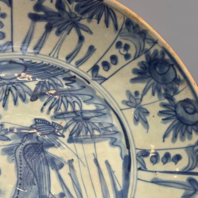 A Chinese Swatow blue and white 'Phoenix' dish — photo 5