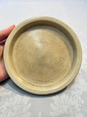 A Chinese Swatow Ge-type plate, 17/18th C. — photo 1