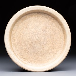 A Chinese Swatow Ge-type plate, 17/18th C. — photo 1