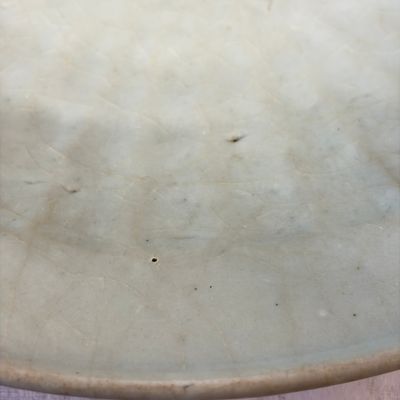 A Chinese Swatow slip-decorated white-ground dish — photo 11