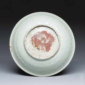 A Chinese Swatow turquoise-enamelled iron-red-decorated 'Split Pagoda' dish — 照片 2