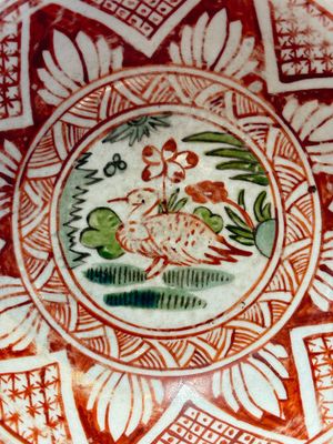 A Chinese Swatow wucai 'klapmuts' bowl with a duck, Ming — photo 6