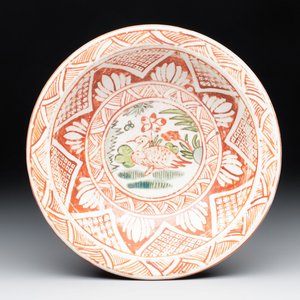 A Chinese Swatow wucai 'klapmuts' bowl with a duck, Ming — photo 1