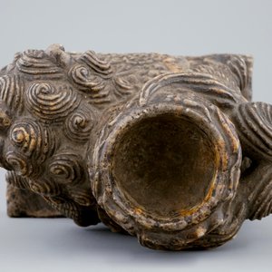 A Chinese temple dog in carved hardstone or marble, prob. late Ming — photo 6