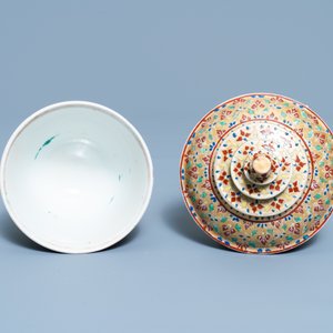 A Chinese Thai market Bencharong bowl and cover, 19th C. — 照片 6