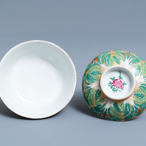 A Chinese Thai market Bencharong bowl and cover, 19th C. — 照片 5