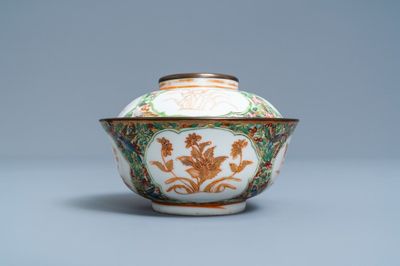 A Chinese Thai market Bencharong bowl and cover, 19th C.