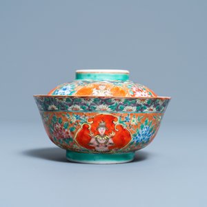 A Chinese Thai market Bencharong bowl and cover, 19th C. — 照片 3