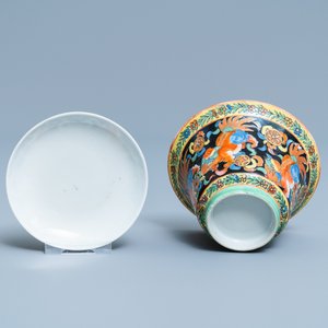 A Chinese Thai market Bencharong bowl and cover, 19th C. — 照片 7