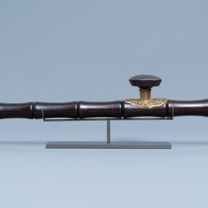 A Chinese tie li mu, paktong metal and Yixing stoneware opium pipe, 19th C. — 照片 3