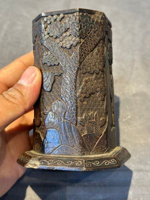 A Chinese tixi lacquer brush pot, 'bitong', Ming — photo 6