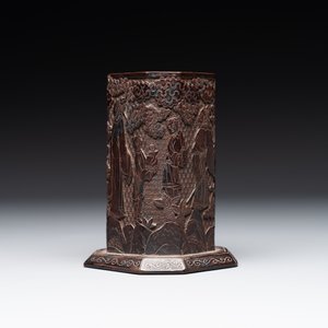 A Chinese tixi lacquer brush pot, 'bitong', Ming — photo 4