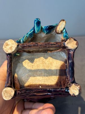 A Chinese turquoise- and aubergine-glazed sculpture of a seated scholar, 18/19th C. — 照片 15