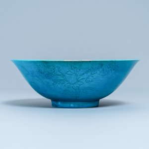 A Chinese turquoise-glazed bowl with floral underglaze design, Kangxi — 照片 5