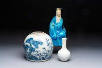 A Chinese turquoise-glazed Guanyin, a white-glazed bottle vase and a blue and white jar, 19th C. — 照片 1