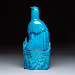 A Chinese turquoise-glazed Guanyin, a white-glazed bottle vase and a blue and white jar, 19th C. — 照片 10