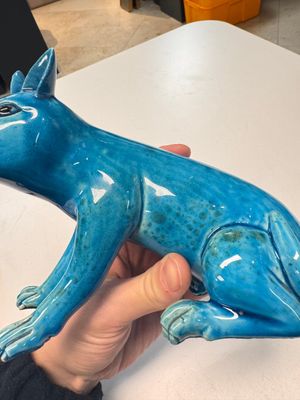 A Chinese turquoise-glazed model of a dog, Qianlong mark, 19th C. — photo 8