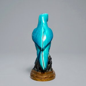 A Chinese turquoise-glazed parrot mounted on gilt bronze stand, Kangxi — 照片 5
