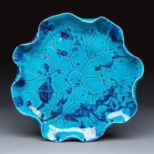 A Chinese turquoise-glazed purple-splashed 'Lotus Leaf' dish — photo 1