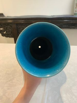 A Chinese turquoise-glazed vase, 19th C. — photo 6