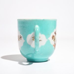 A Chinese turquoise-ground cup and saucer, Qianlong — 照片 7
