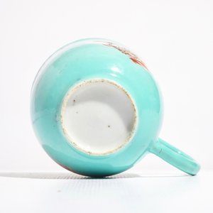 A Chinese turquoise-ground cup and saucer, Qianlong — 照片 9