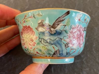 A Chinese turquoise-ground famille rose bowl and matching plate, Guangxu mark and of the period — 照片 5