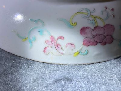 A Chinese turquoise-ground famille rose bowl and matching plate, Guangxu mark and of the period — 照片 7