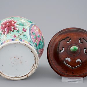 A Chinese turquoise ground "Straits" jar and jade-finial cover for the Indonesian market, 19th C. — 照片 7