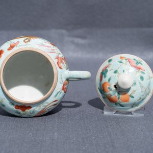 A Chinese turquoise-ground teapot and cover for the Straits or Peranakan market, 19th C. — 照片 11