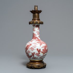 A Chinese underglaze red bottle-shaped 'dragon' vase with gilt-bronze mounts, 18/19th C. — 照片 1