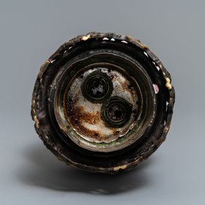 A Chinese underglaze red bottle-shaped 'dragon' vase with gilt-bronze mounts, 18/19th C. — 照片 6