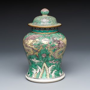 A Chinese verte biscuit 'Dragon' vase and cover — photo 1