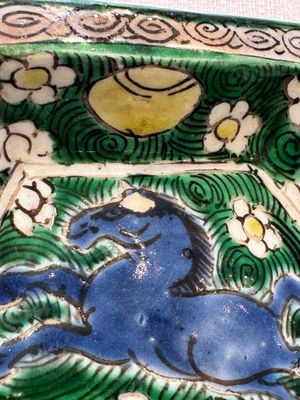 A Chinese verte biscuit eight-piece sweetmeat set with flying horses, 19th C. — photo 3