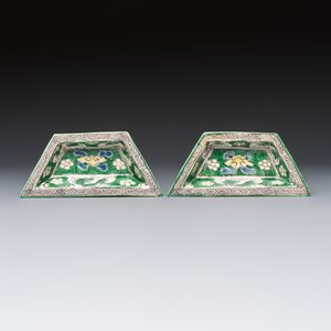 A Chinese verte biscuit eight-piece sweetmeat set with flying horses, 19th C. — photo 8