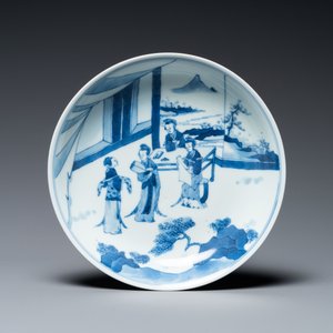 A Chinese verte biscuit figure, a green 'lotus' jar and a figurative blue and white plate, Kangxi and later — 照片 2