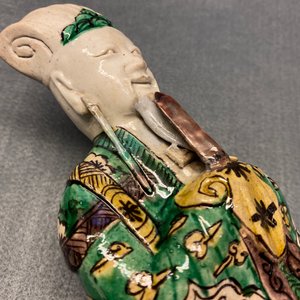 A Chinese verte biscuit figure of Wenchang Wang, Kangxi — photo 12