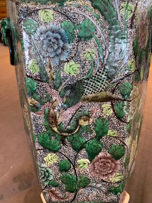 A Chinese verte biscuit hexagonal 'phoenix and flower scroll' vase, 19th C. — photo 11